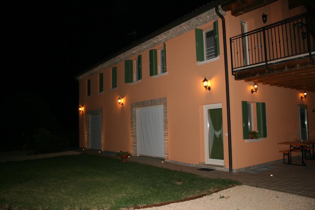 Boschetto Di Campagna Villa Castagnole Buitenkant foto